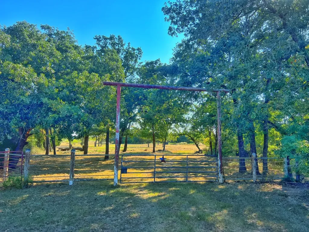 5403 Dry Creek Calvert TX 77837