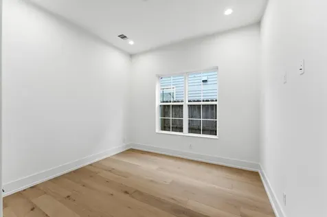 815B Lawrence Street Houston TX 77007