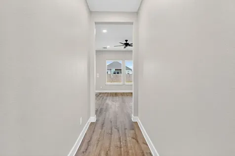 212 Orchard Cove Snook TX 77878
