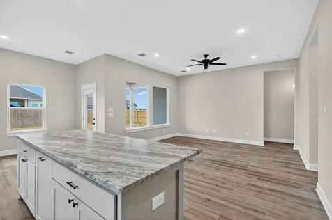 212 Orchard Cove Snook TX 77878