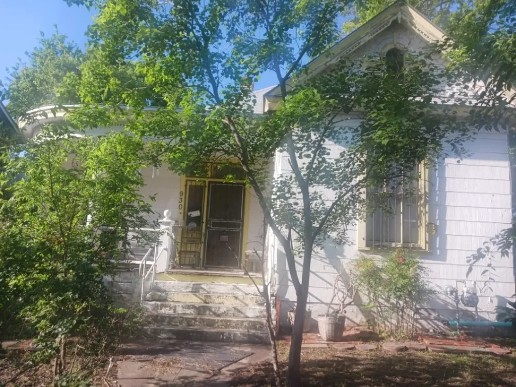 930 Burnet Street San Antonio TX 78202