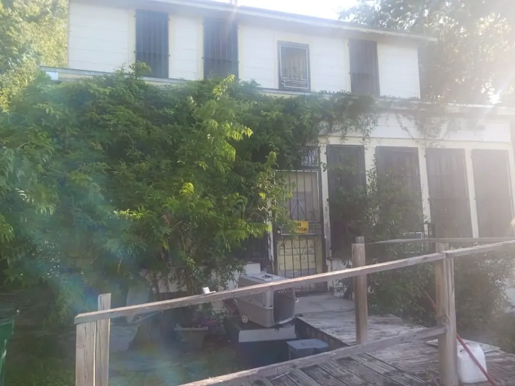 930 Burnet Street San Antonio TX 78202