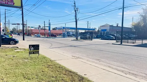 6735 Canal Street Houston TX 77011