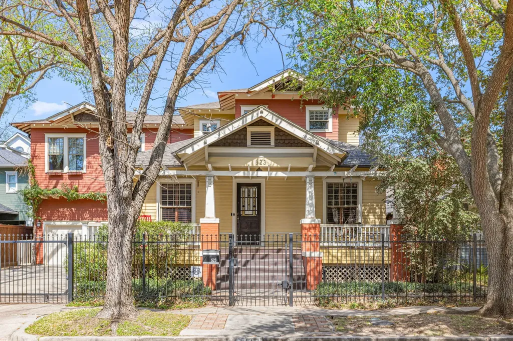 523 Highland Street Houston TX 77009