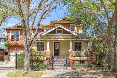 523 Highland Street Houston TX 77009
