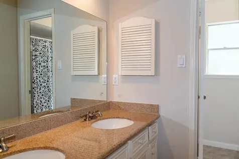 1704 Crystal Hills Drive Houston TX 77077