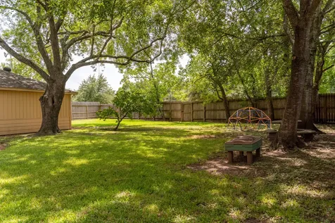 1704 Crystal Hills Drive Houston TX 77077