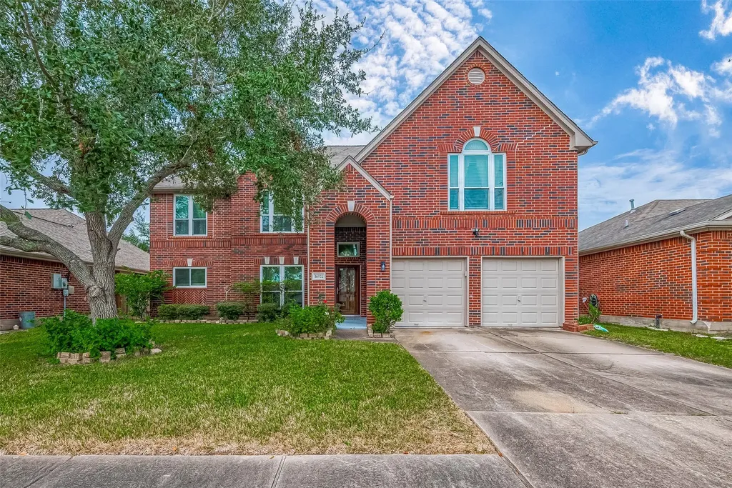 16922 Echo Harbor Friendswood TX 77546