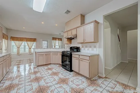 16922 Echo Harbor Friendswood TX 77546