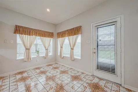 16922 Echo Harbor Friendswood TX 77546