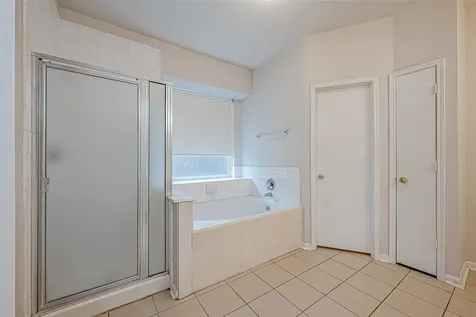 16922 Echo Harbor Friendswood TX 77546
