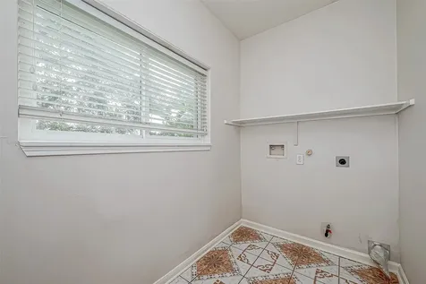 16922 Echo Harbor Friendswood TX 77546