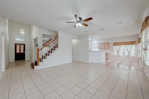 16922 Echo Harbor Friendswood TX 77546