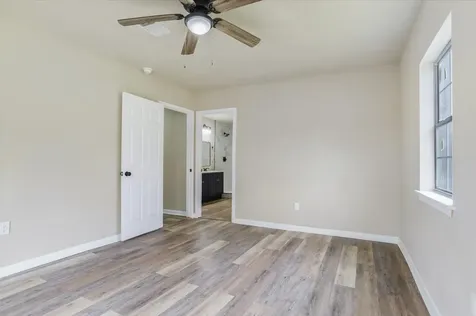 1120 17th Ave North Texas City TX 77590