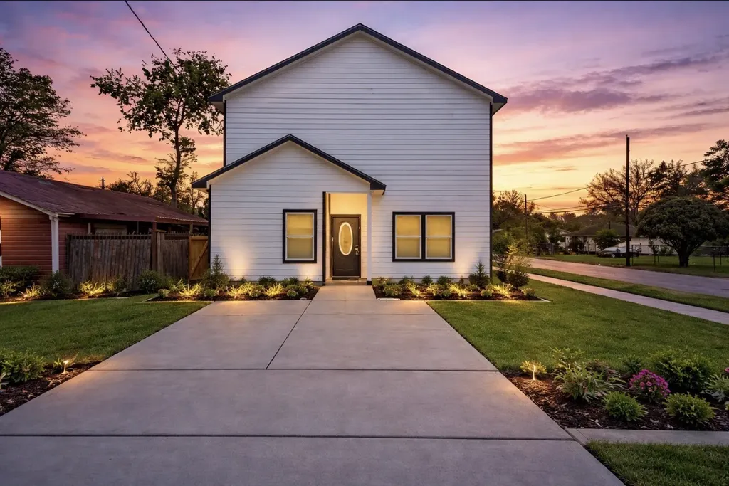 7989 Sunbury Street A Houston TX 77028