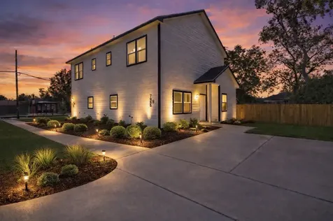 7989 Sunbury Street A Houston TX 77028