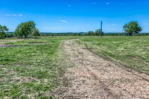 7108 Boehnemann Brenham TX 77880