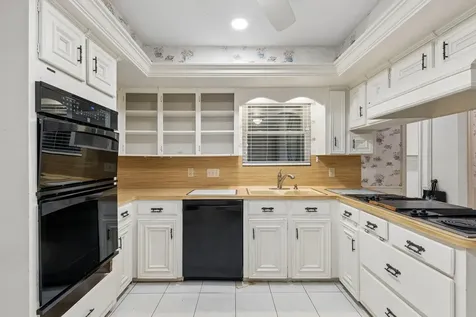 2426 Kings Forest Drive Kingwood TX 77339