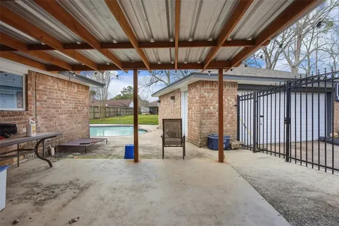 5206 Abercreek Avenue Friendswood TX 77546