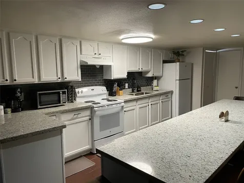 2118 Strand Street 214 Galveston TX 77550