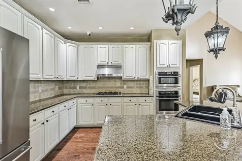 4111 Walkabout Circle Missouri City TX 77459