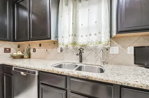 20414 Penny Blume Drive Hockley TX 77447