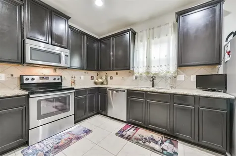 20414 Penny Blume Drive Hockley TX 77447