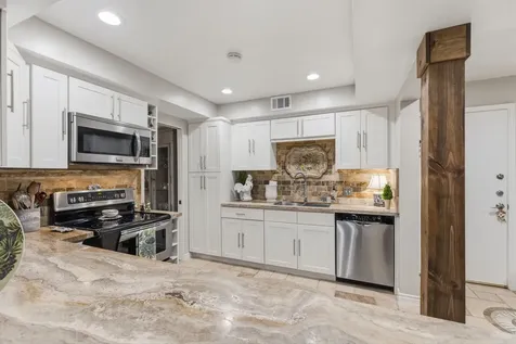 640 S Ripple Creek Drive 640 Houston TX 77057