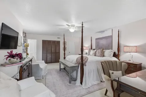 640 S Ripple Creek Drive 640 Houston TX 77057