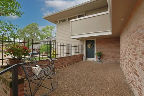 640 S Ripple Creek Drive 640 Houston TX 77057