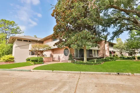 640 S Ripple Creek Drive 640 Houston TX 77057