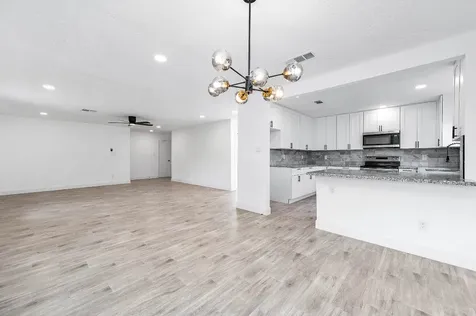 10402 Rancho Bernardo Lane Sugar Land TX 77498