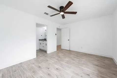 10402 Rancho Bernardo Lane Sugar Land TX 77498