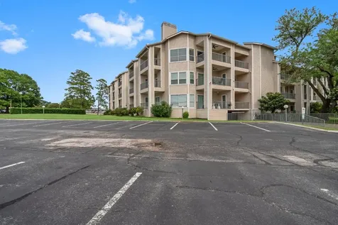 12800 Melville Drive B207 Montgomery TX 77356