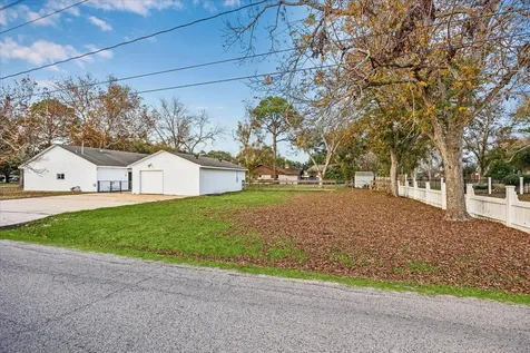 11910 11th Street Santa Fe TX 77510