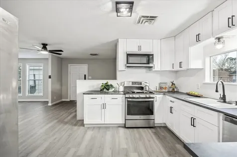 11910 11th Street Santa Fe TX 77510
