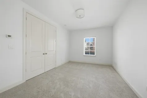 2027 Fannin Station Houston TX 77045