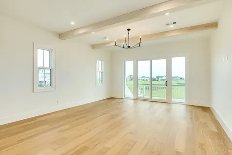 714 Vista Bella Galveston TX 77554