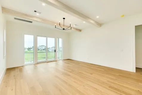 714 Vista Bella Galveston TX 77554