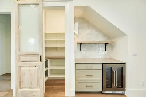 714 Vista Bella Galveston TX 77554