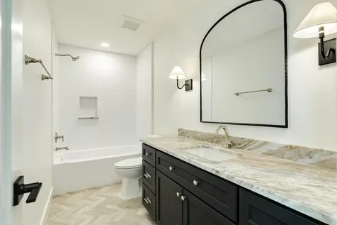 714 Vista Bella Galveston TX 77554