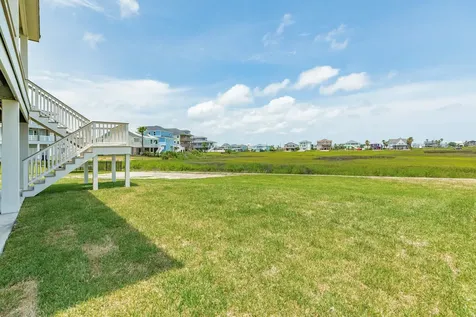714 Vista Bella Galveston TX 77554