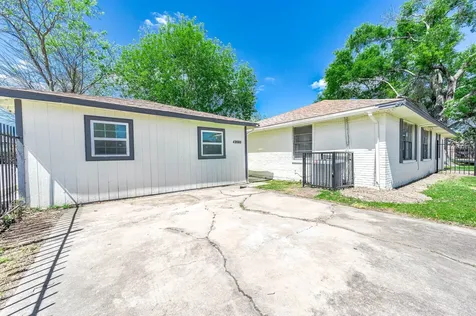 4356#A Phlox Street Street R1 Houston TX 77051