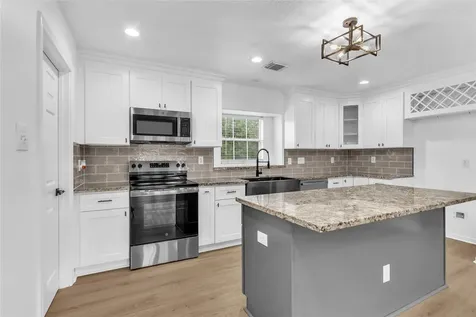 7702 Carolyn Street Santa Fe TX 77517