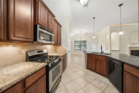 7019 Pleasure Lake Drive Willis TX 77318