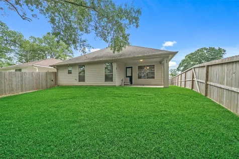 7019 Pleasure Lake Drive Willis TX 77318