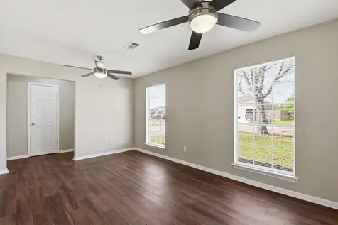 3120 Royal Street Baytown TX 77521