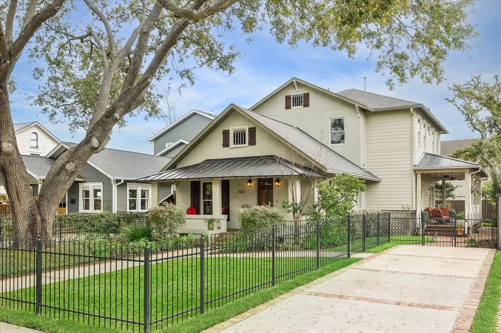 1822 Cortlandt Street Houston TX 77008