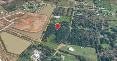 2401 Flora/cr 422 Road Alvin TX 77511