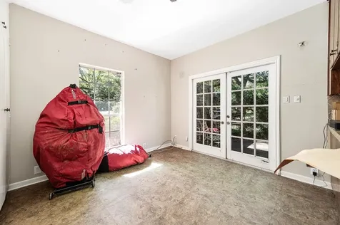 2401 Flora/cr 422 Road Alvin TX 77511